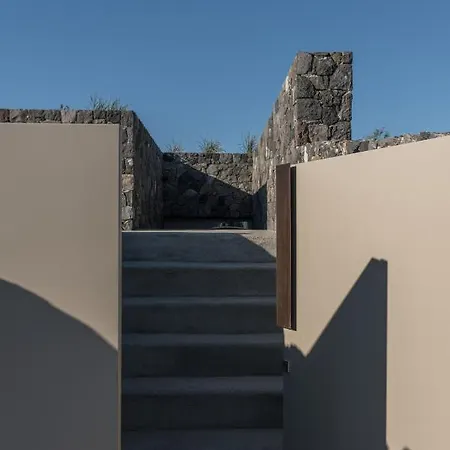 Aesthesis Boutique Katikies Fira (Santorini)